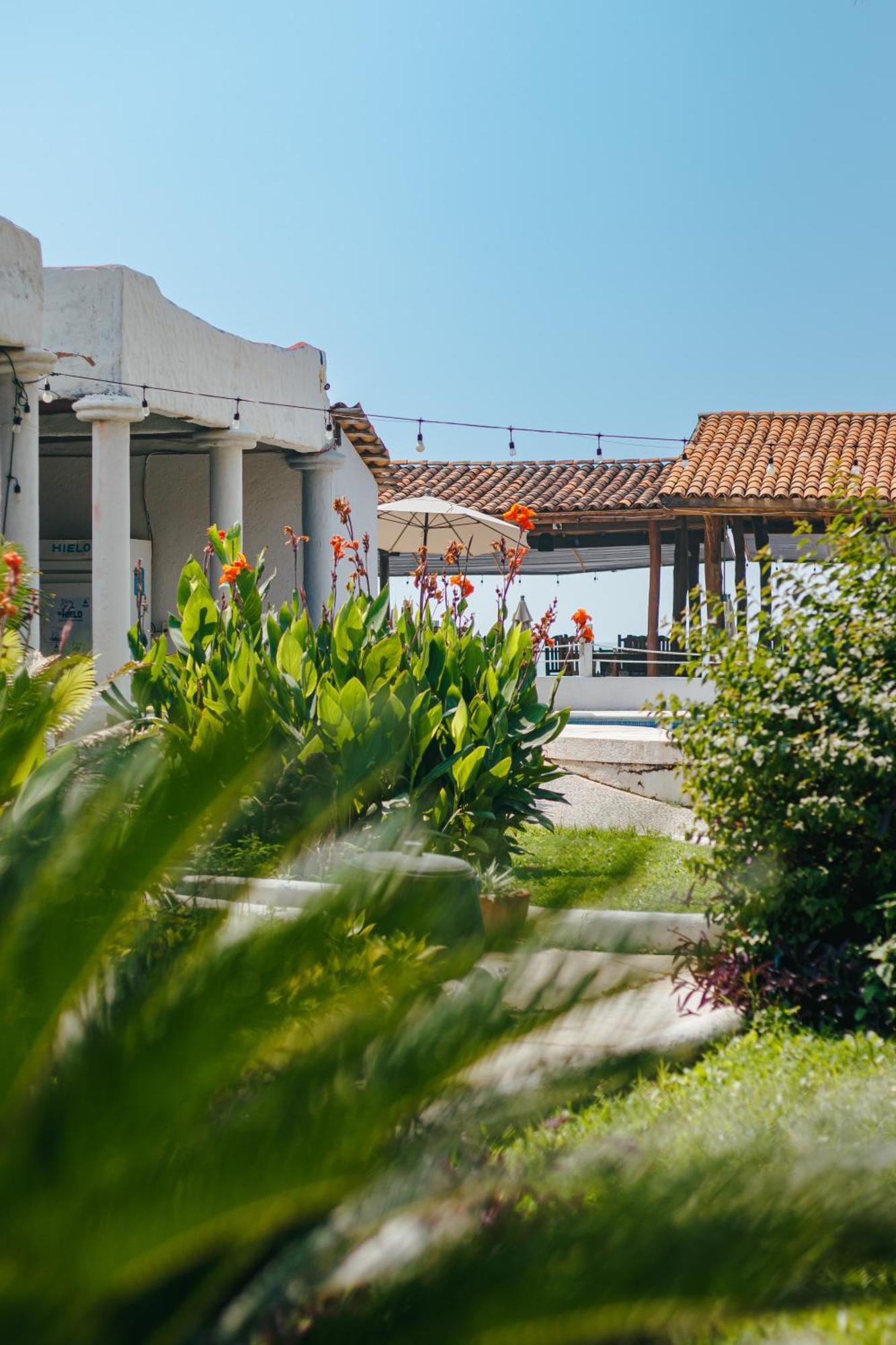 Hotel Tres Santos Troncones Eksteriør bilde